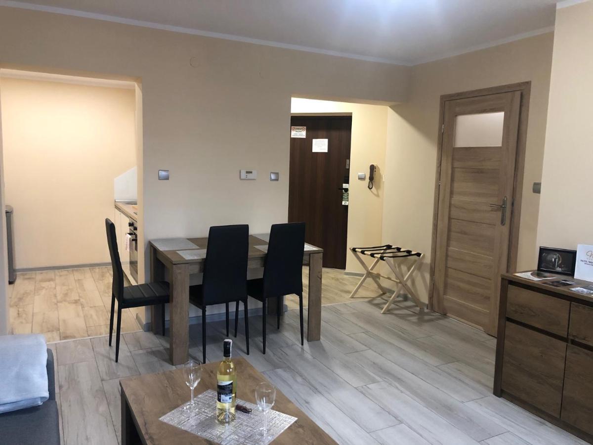Apartamenty Alicja Дзержонюв Экстерьер фото